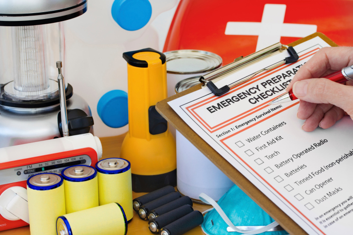 How To Make a Home Emergency Kit